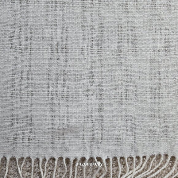 NWOT Woven Wool Scarf Ivory Woolmark Lightweight - Picture 4 of 11